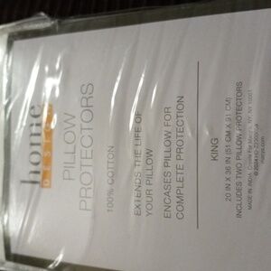 DESOTO White Pillow Protectors Set